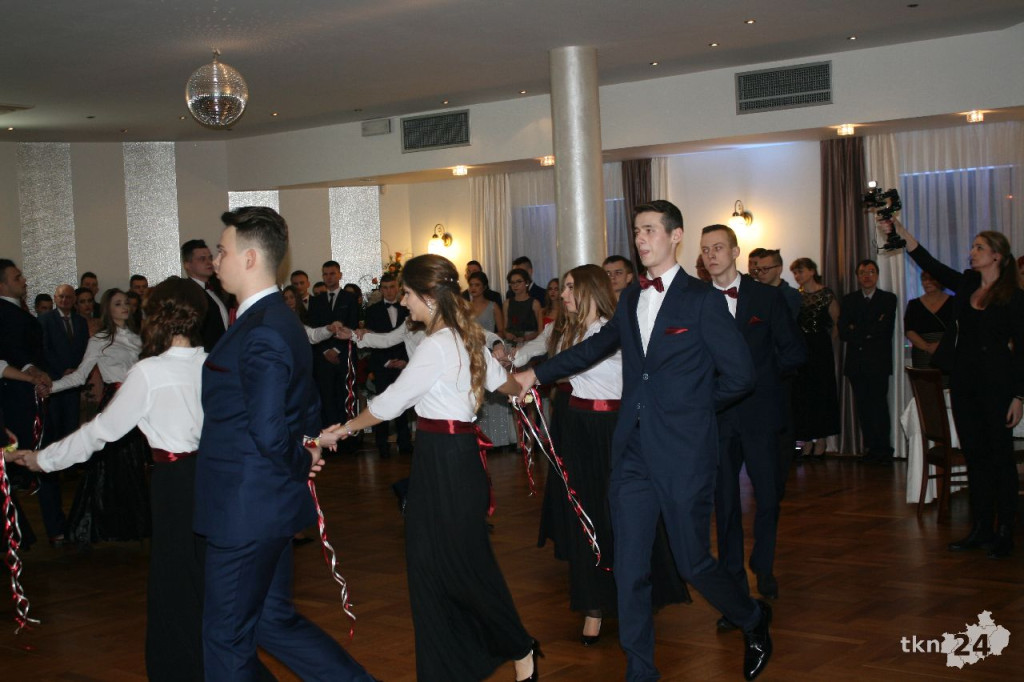Relacja wideo: Studniówka I LO w Końskich! [wideo, zdjęcia]