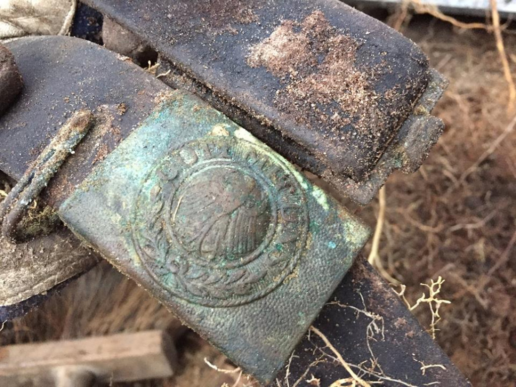 Już po ekshumacjach. Wiemy ile szczątków i co jeszcze znaleziono na koneckim skwerze [wideo, zdjęcia]