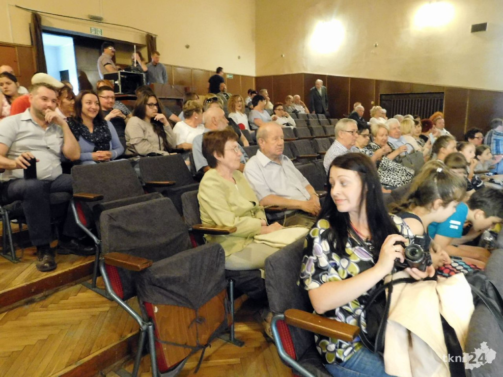 Anna Jurksztowicz i Krzesimir Dębski gościli w Stąporkowie [wideo]