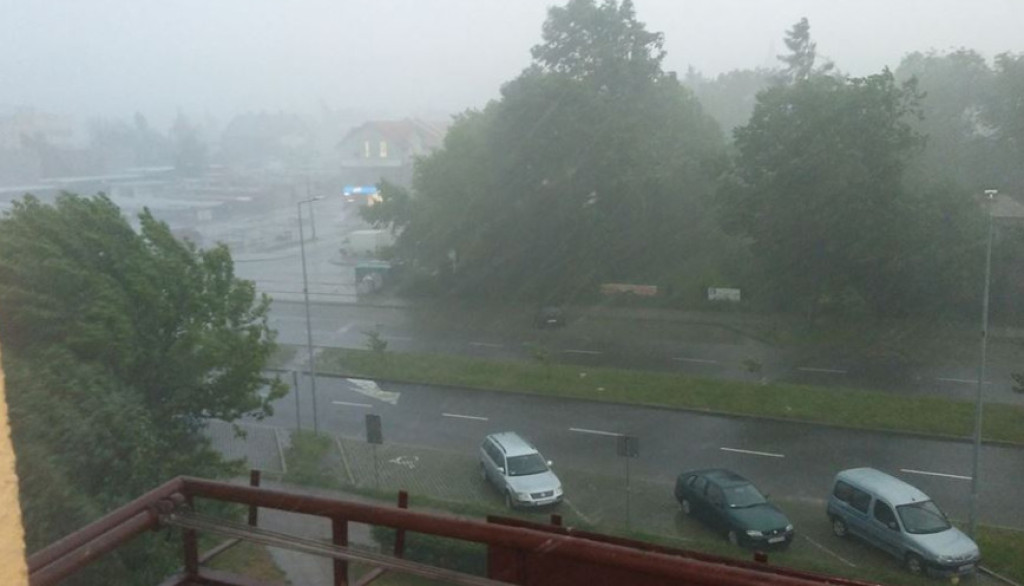 WIDEO: Nawałnica przeszła przez Końskie. Straty są ogromne