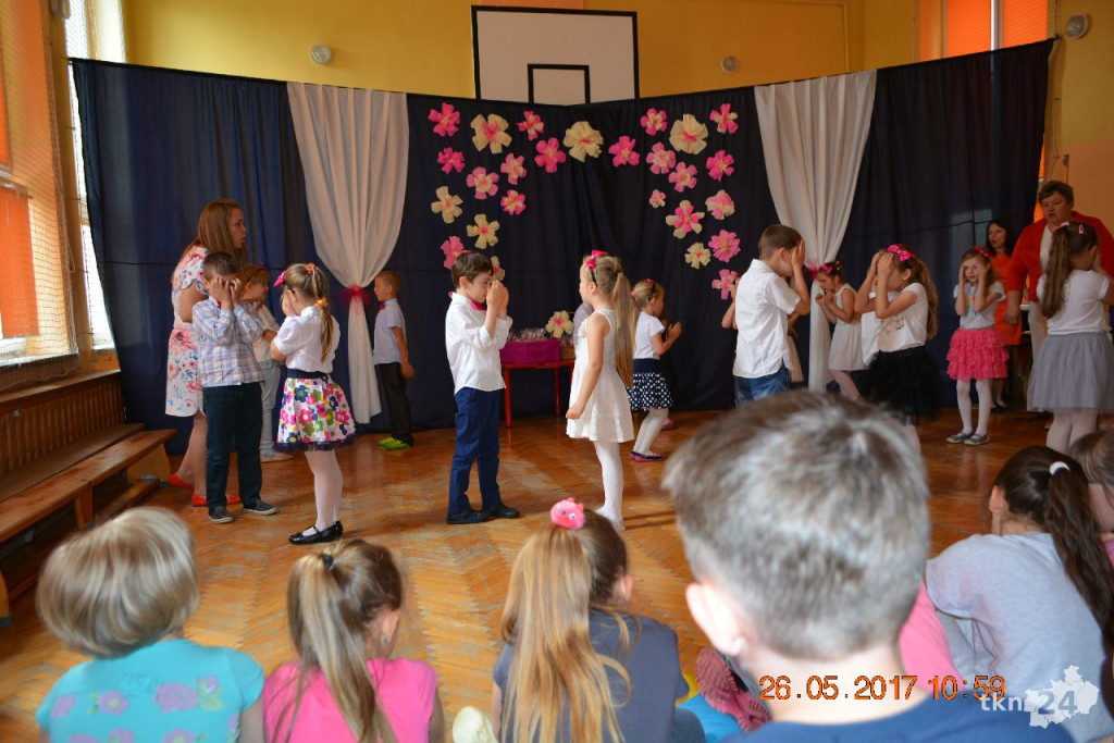 Dzień Mamy i Taty w Małym Przedszkolu w Dziebałtowie [zdjęcia]