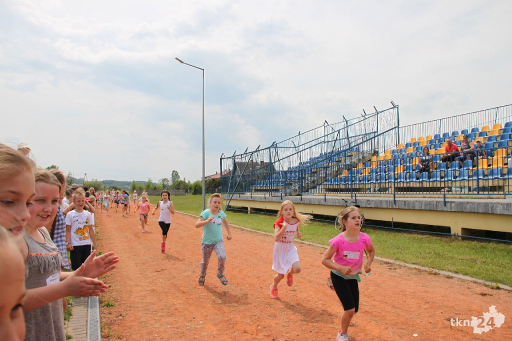 Dużo atrakcji i sportowa rywalizacja podczas Dnia Dziecka w Radoszycach [zdjęcia]