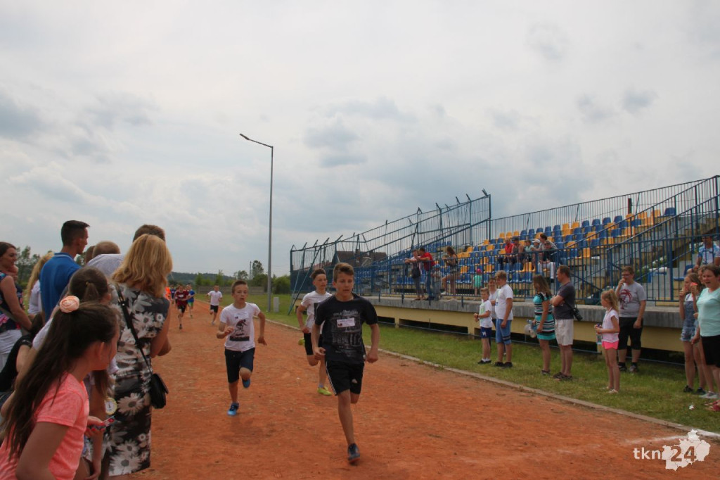 Dużo atrakcji i sportowa rywalizacja podczas Dnia Dziecka w Radoszycach [zdjęcia]