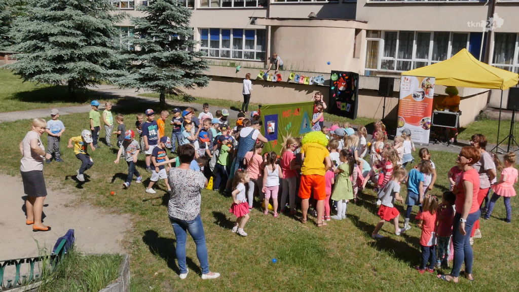 Dzień Dziecka w Stąporkowie z Majką Jeżowską i przedszkolnym festynem [wideo, zdjęcia]