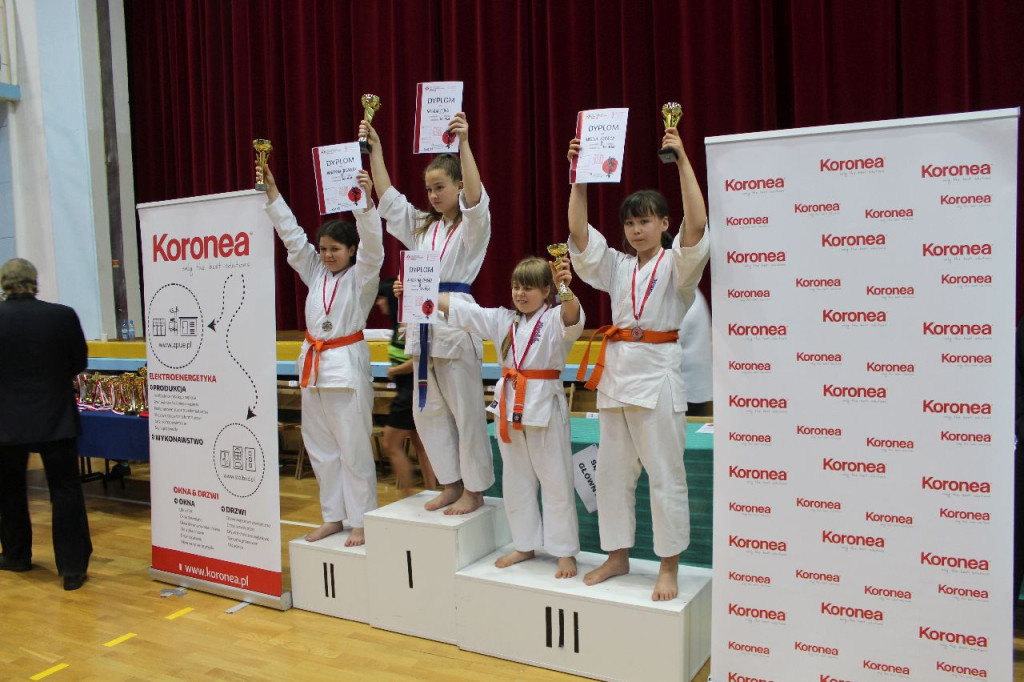 7 medali Koneckiej Sekcji Karate w Kielcach [zdjęcia]