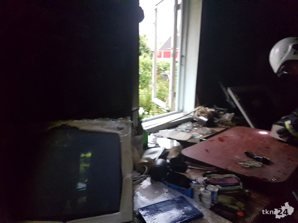 Pożar domu w Janowie w gminie Stąporków [zdjęcia]
