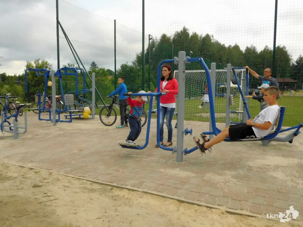 Rodzinnym piknikiem otworzyli nową siłownię! [wideo, zdjęcia]