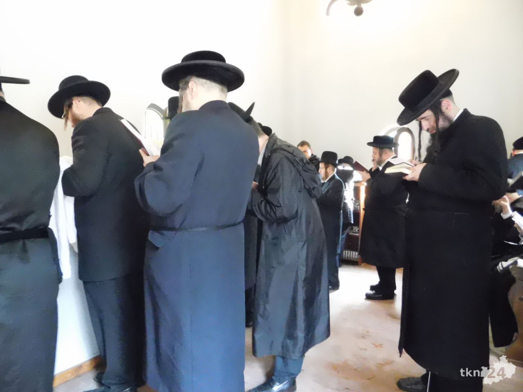 Wielkie żydowskie święto na cmentarzu w Radoszycach [wideo, zdjęcia]