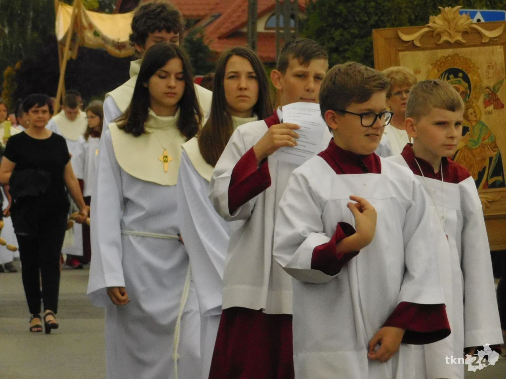 Uroczystość Bożego Ciała 2017 w Końskich [wideo, zdjęcia]