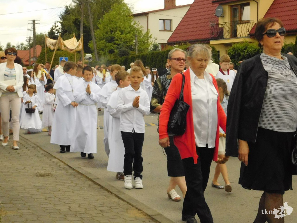 Uroczystość Bożego Ciała 2017 w Końskich [wideo, zdjęcia]