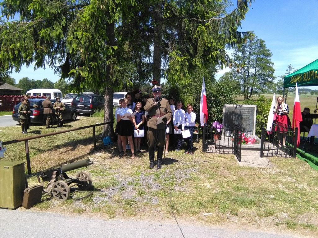 Uczczono pamięć zamordowanych w Budzisławiu [zdjęcia]