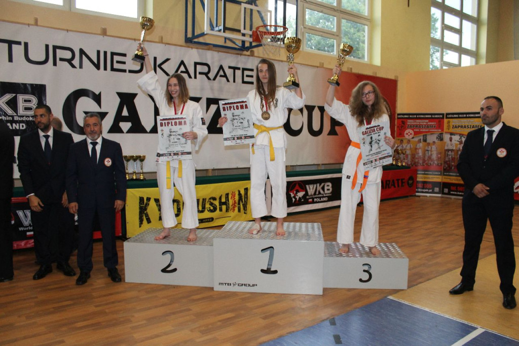 3 medale na zakończenie sezonu dla Koneckiej Sekcji Karate [zdjęcia]