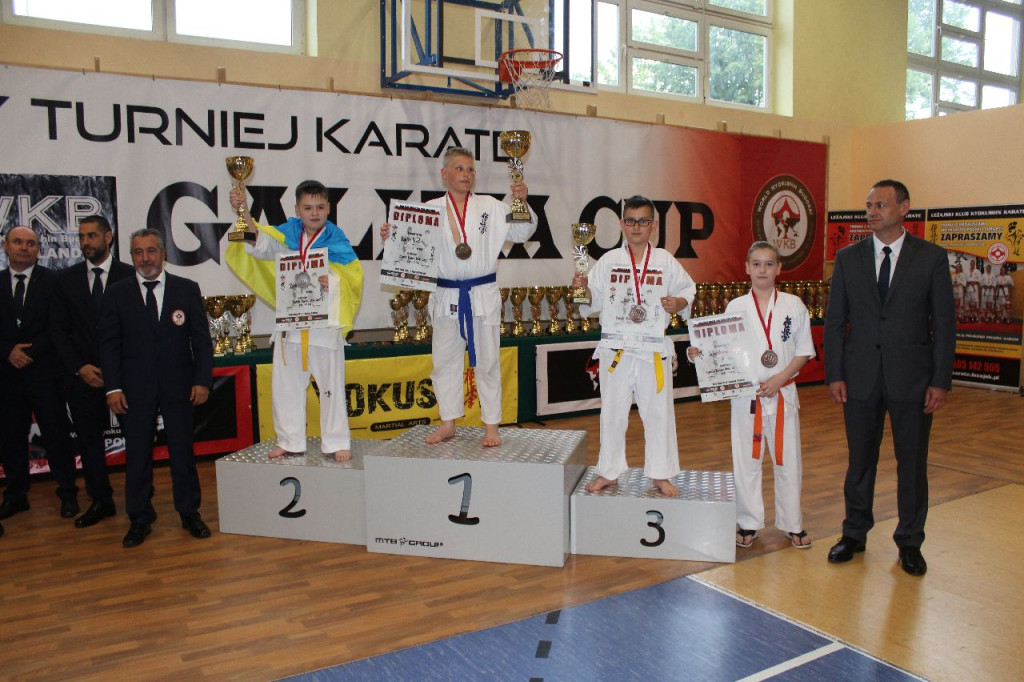 3 medale na zakończenie sezonu dla Koneckiej Sekcji Karate [zdjęcia]