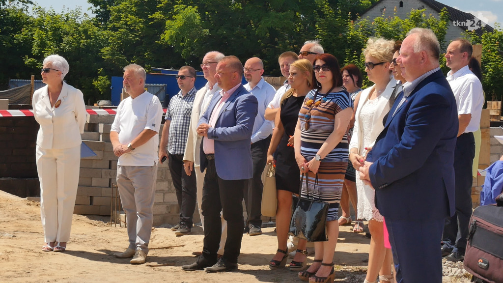 Marszałek Jarubas wmurował akt erekcyjny w Radoszycach [wideo, zdjęcia]