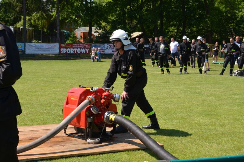 OSP Dziebałtów wygrywa zawody sportowo-pożarnicze [zdjęcia]