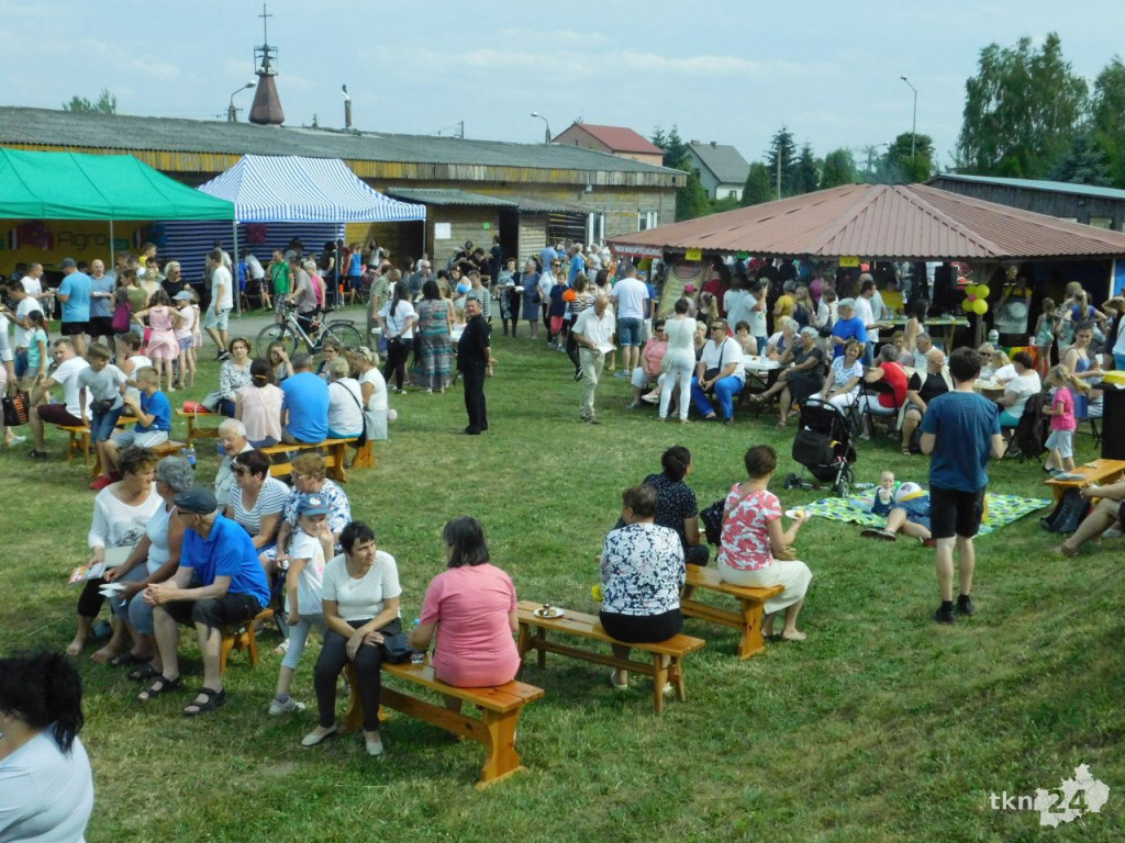 Mnóstwo osób uczestniczy w pikniku Dni Kultury Chrześcijańskiej [galeria zdjęć]