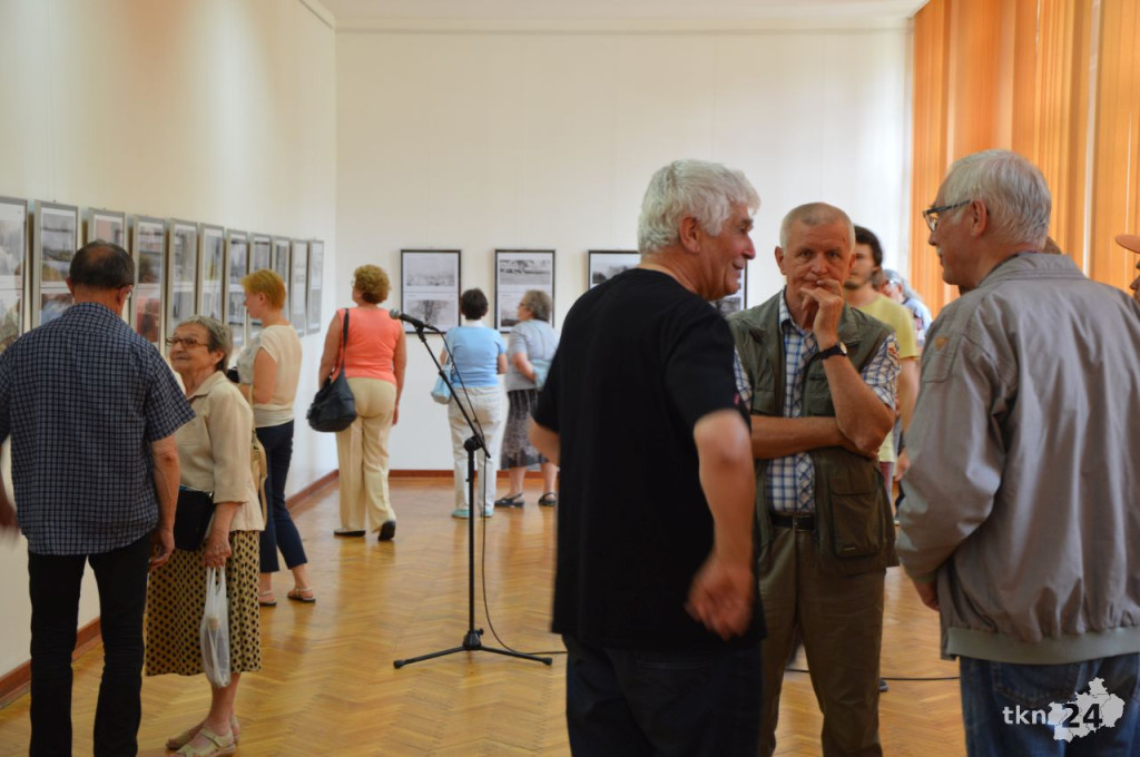 Fotografia Ojczysta w koneckim Domu Kultury [wideo, zdjęcia]