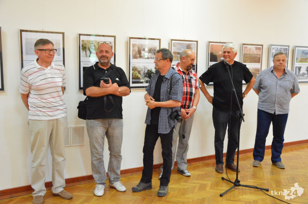 Fotografia Ojczysta w koneckim Domu Kultury [wideo, zdjęcia]