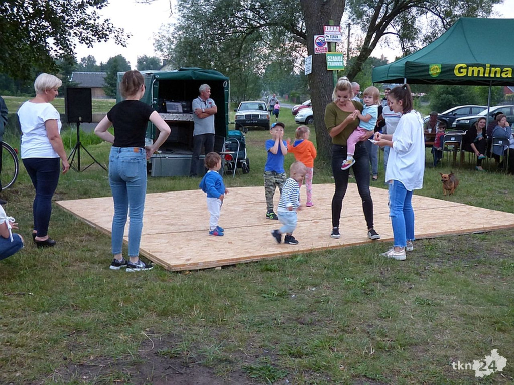 Letnia integracja mieszkańców Cieklińska i Koliszów [zdjęcia]