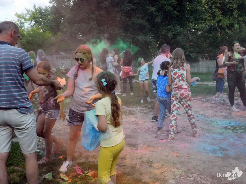 Eksplozja Kolorów była hitem Kuźnic Koneckich 2017 [wideo, zdjęcia]