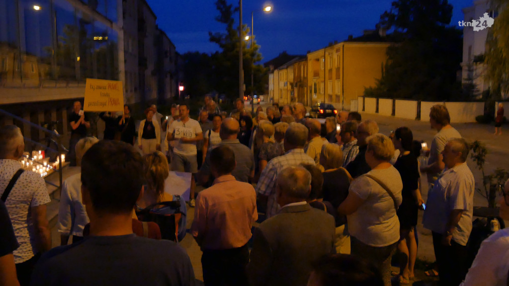 Konecczanie w obronie sądów i konstytucji ponownie protestowali [wideo, zdjęcia]