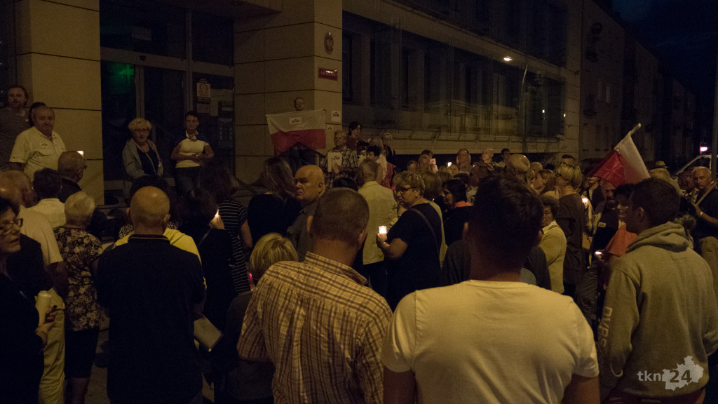 Aktualizacja: Konecczanie w niedzielę też wyszli przed sąd [zdjęcia]
