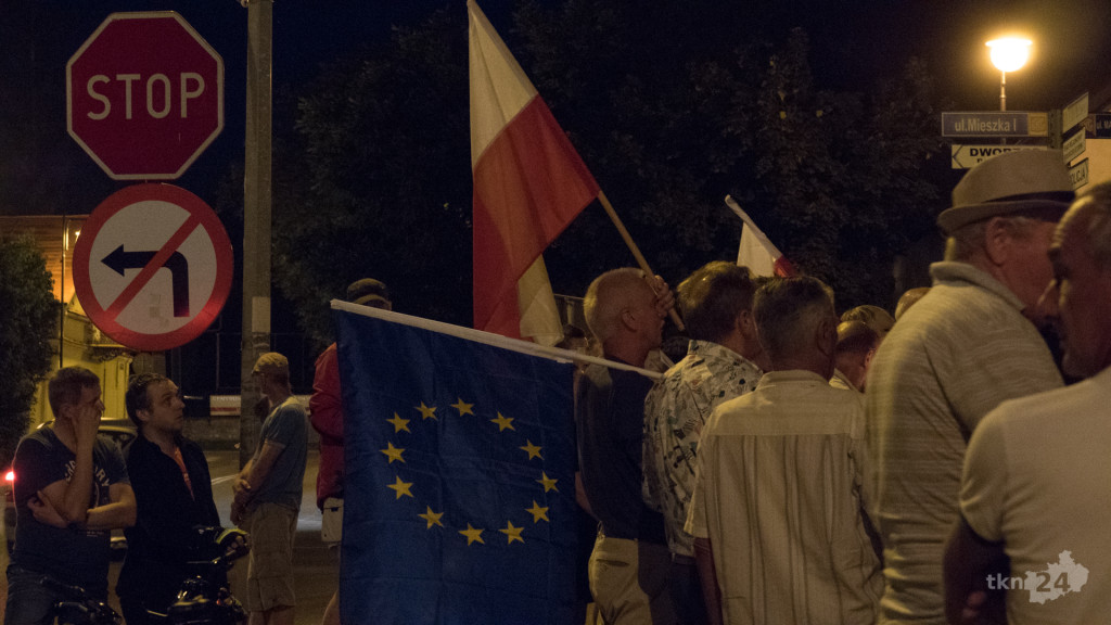 Aktualizacja: Konecczanie w niedzielę też wyszli przed sąd [zdjęcia]