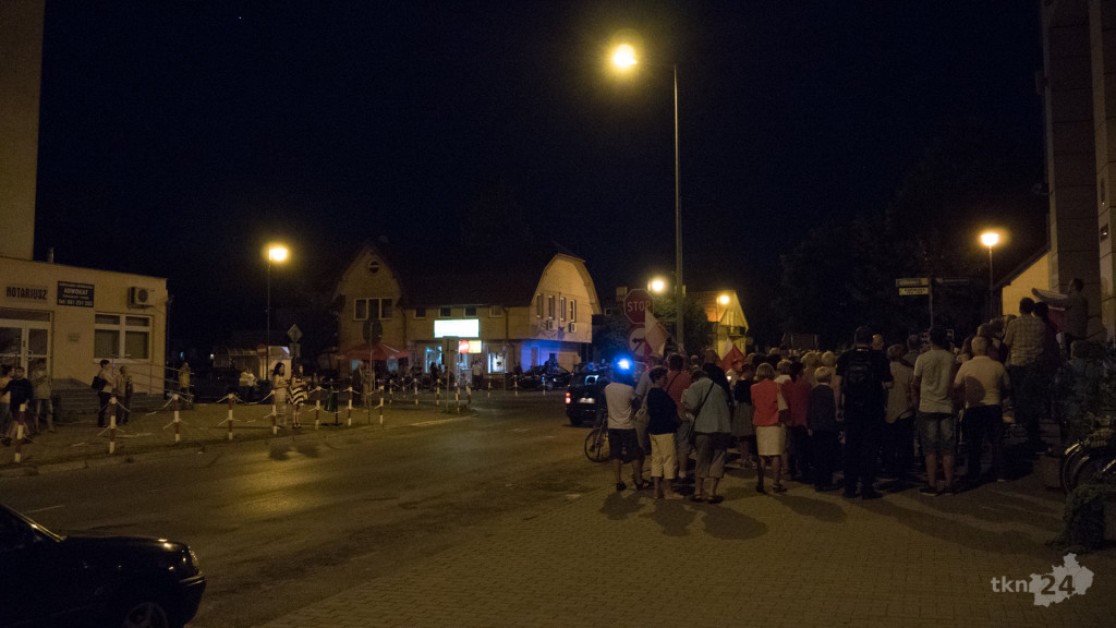Aktualizacja: Konecczanie w niedzielę też wyszli przed sąd [zdjęcia]
