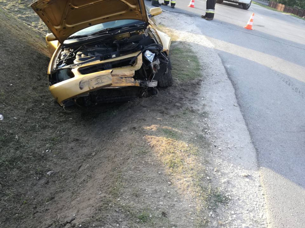 Dwa auta zderzyły się w Smykowie [zdjęcia]