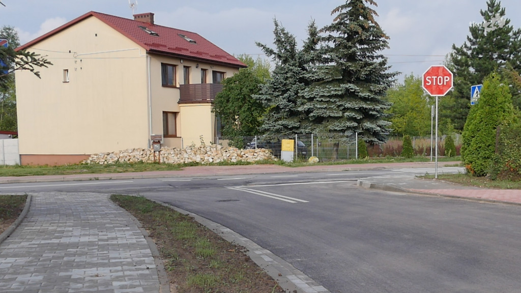 Drogi w gminie Końskie buduje się na potęgę! [wideo, zdjęcia]