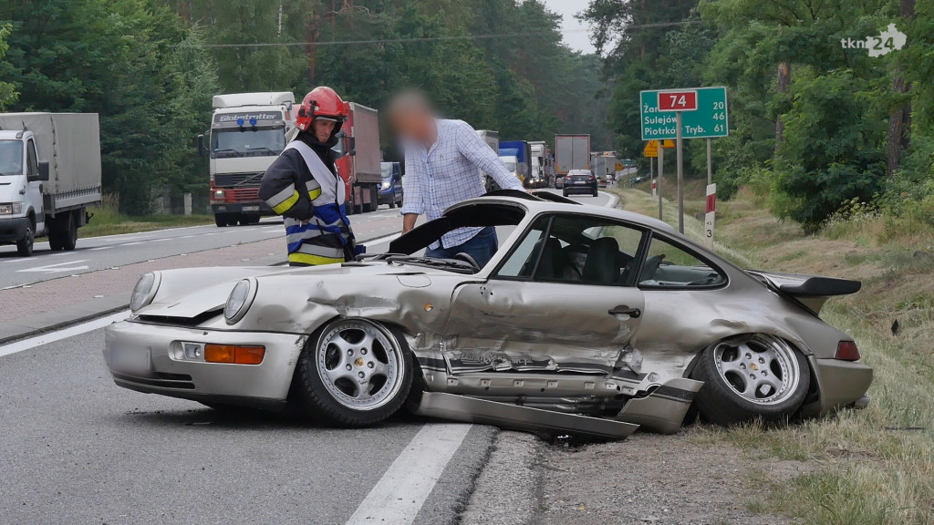 Wypadek z udziałem Porsche na krzyżówkach radoszyckich! Jedna osoba ranna [wideo, zdjęcia]