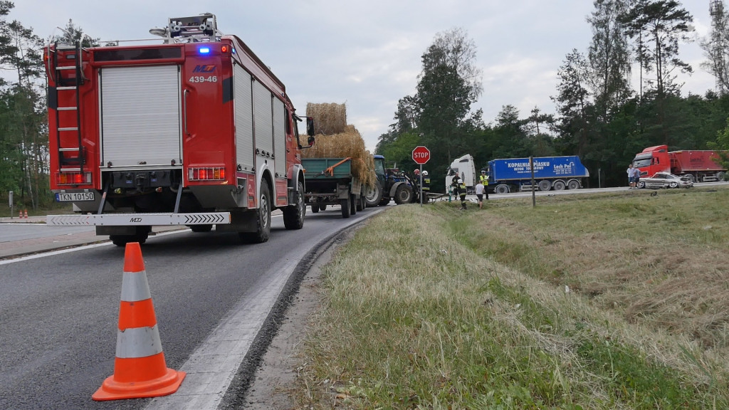 Wypadek z udziałem Porsche na krzyżówkach radoszyckich! Jedna osoba ranna [wideo, zdjęcia]