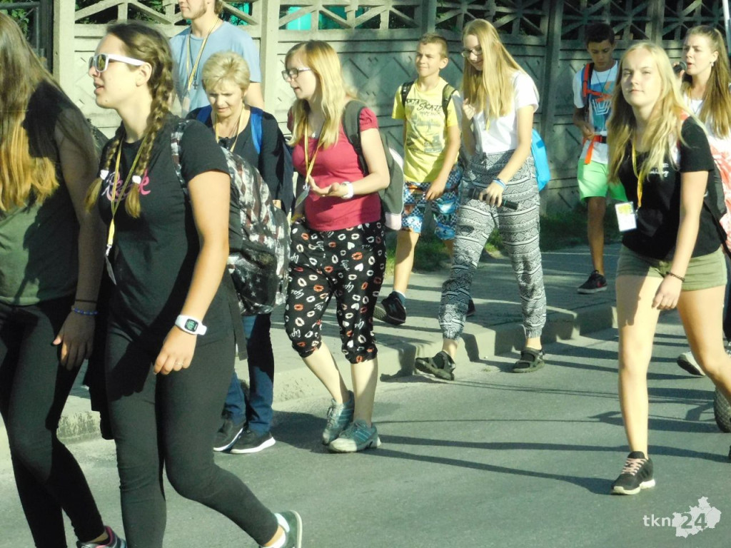 Pielgrzymi ze Skarżyska wkroczyli do Końskich [wideo, zdjęcia]