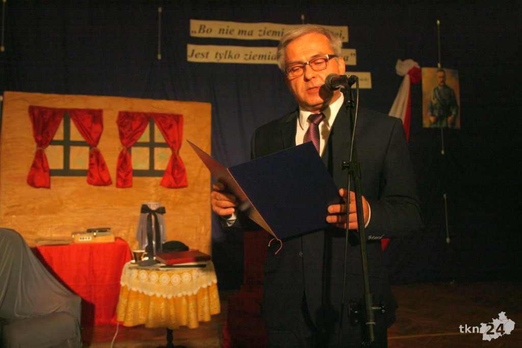 Końskie: Artystycznie uczczono 99. Rocznicę Odzyskania Niepodległości