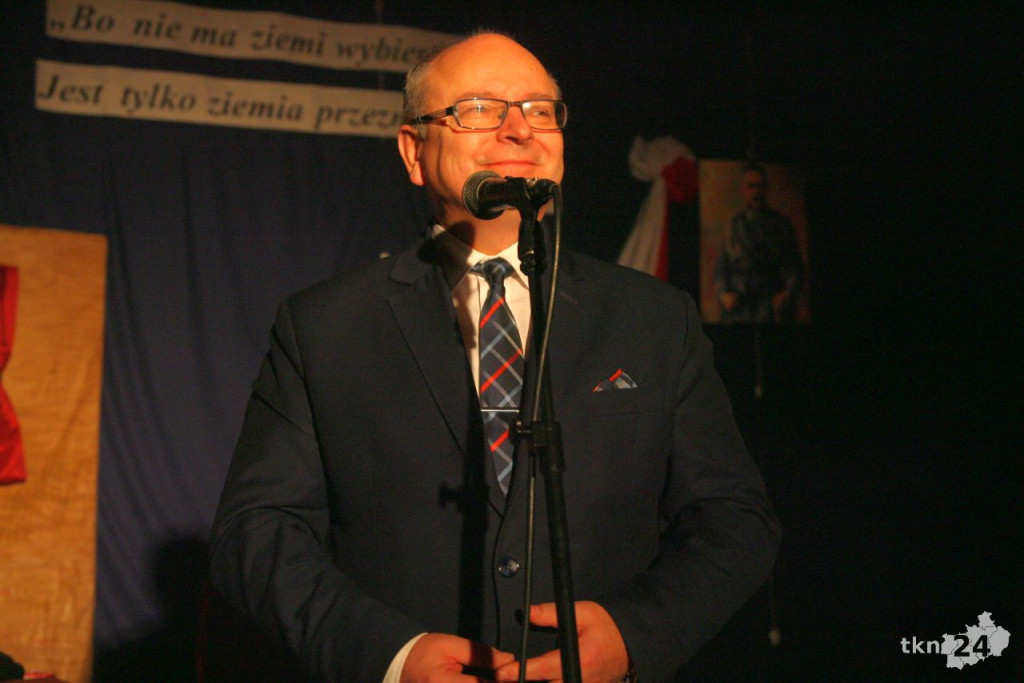 Końskie: Artystycznie uczczono 99. Rocznicę Odzyskania Niepodległości