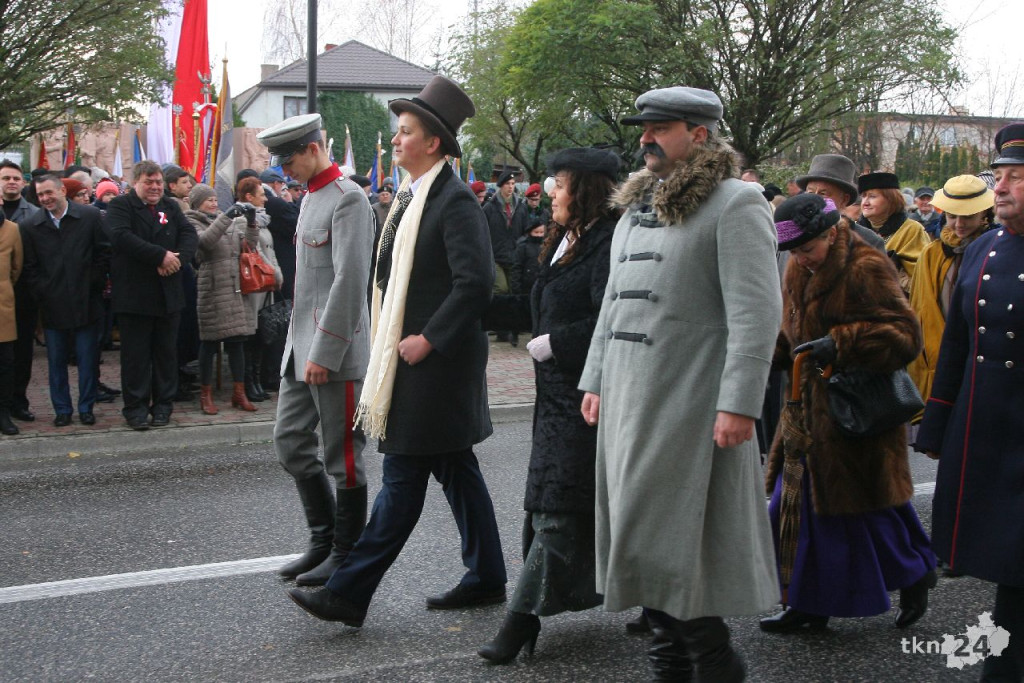 Wideo: Święto Niepodległości w Końskich. Był nawet sam Piłsudski! [zdjęcia, wideo]