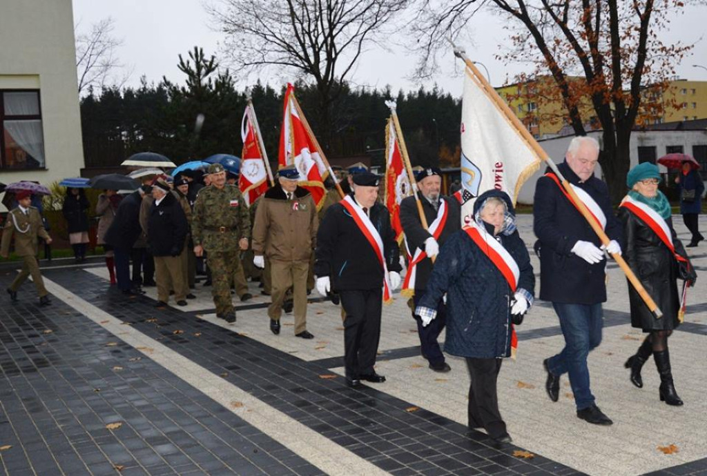 Bardzo artystyczne obchody Święta Niepodległości w Stąporkowie [zdjęcia, wideo]