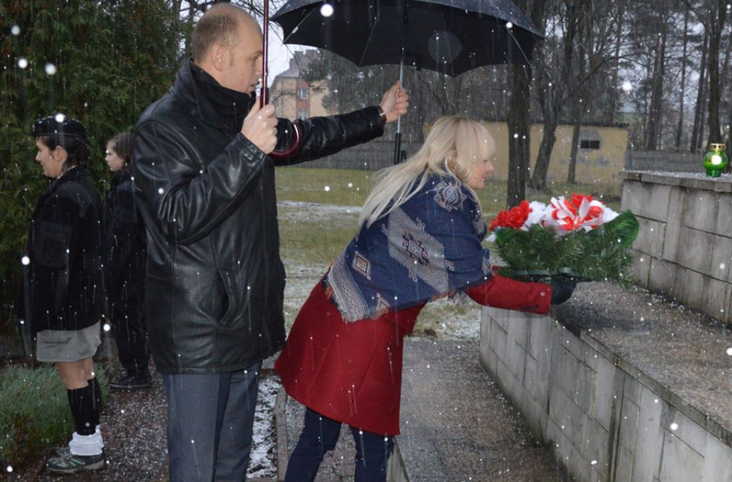 Bardzo artystyczne obchody Święta Niepodległości w Stąporkowie [zdjęcia, wideo]