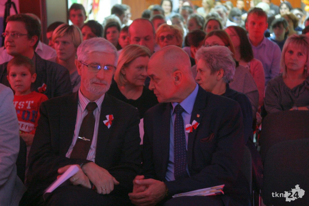 Barycz: Patriotyczne widowisko w Internacie [wideo, zdjęcia]