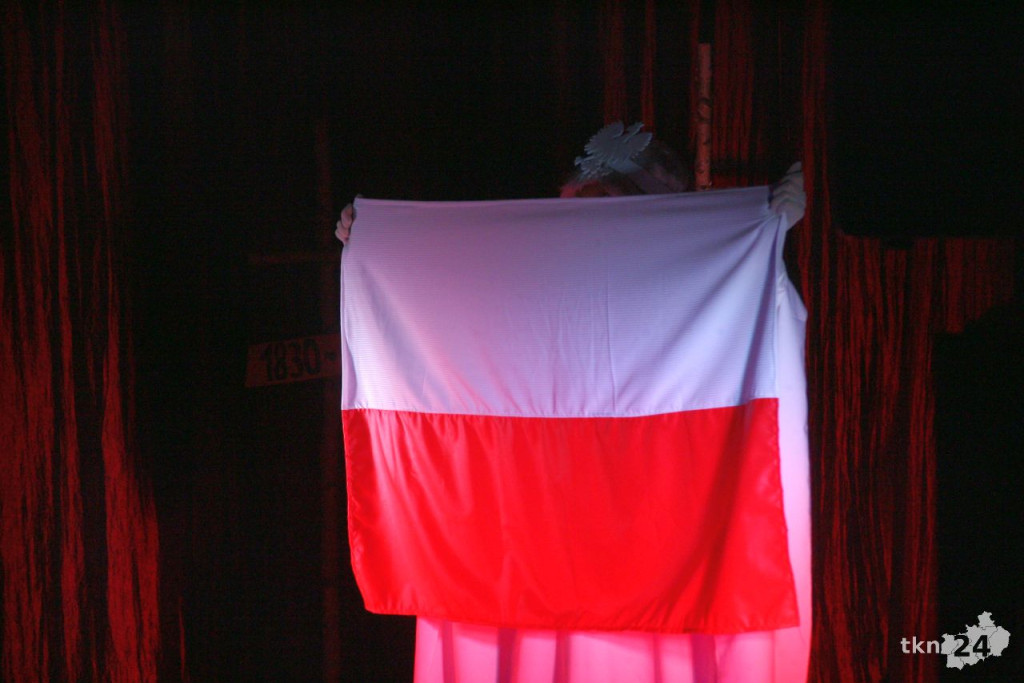 Barycz: Patriotyczne widowisko w Internacie [wideo, zdjęcia]