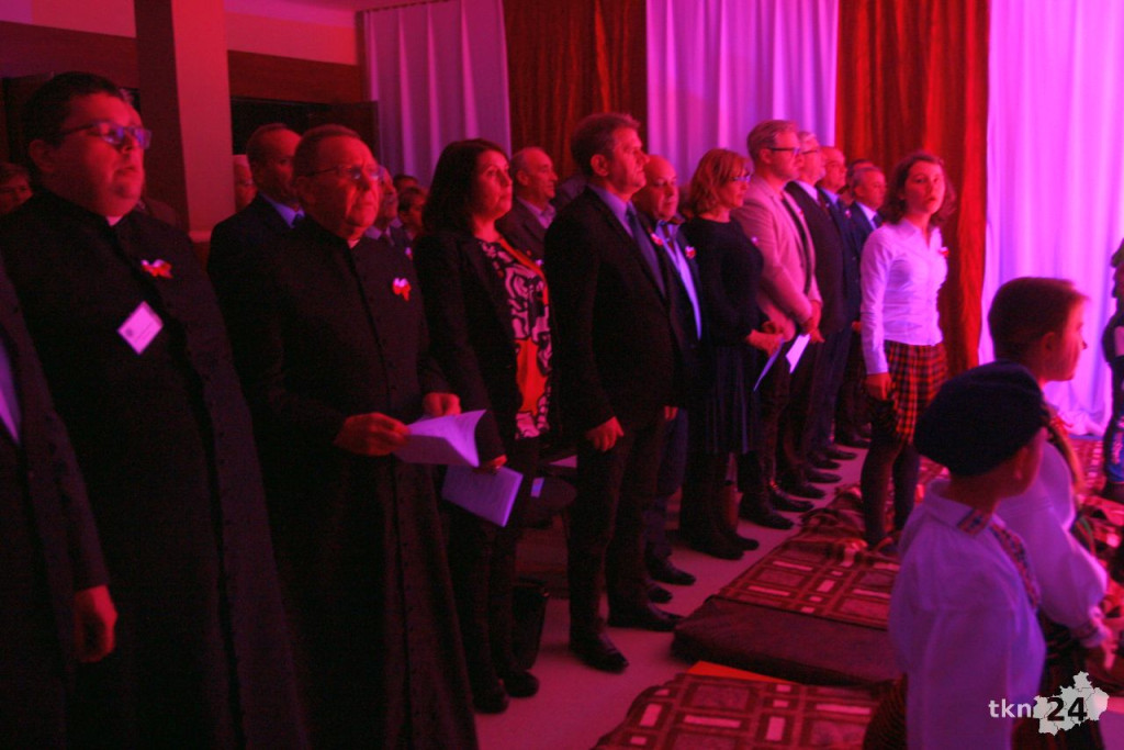 Barycz: Patriotyczne widowisko w Internacie [wideo, zdjęcia]