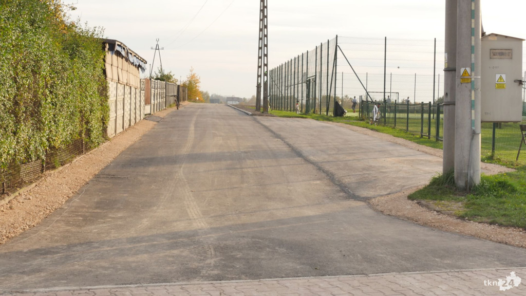 Gmina Końskie realizuje kolejne drogowe zadania [zdjęcia]