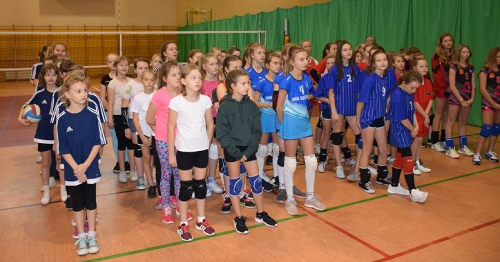 Świętokrzyskie Volley Cup rozegrało się w Fałkowie [zdjęcia]