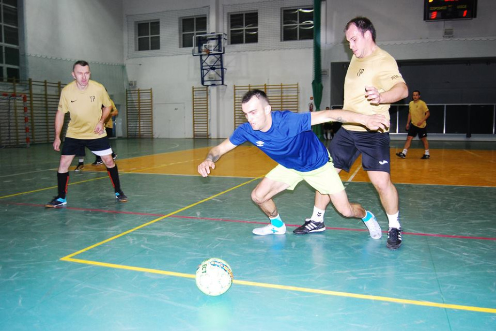 Rozpoczęła się Miejska Liga Futsalu w Stąporkowie! [zdjęcia]