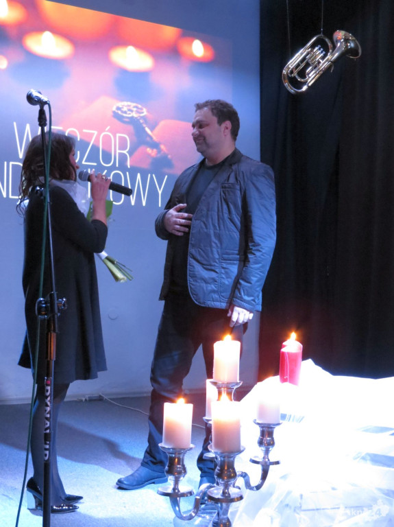 Magiczny wieczór pełen wróżb w koneckim Domu Kultury [zdjęcia]