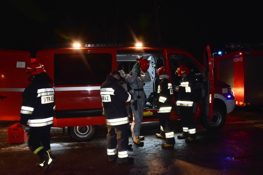 Duże zatrucie czadem w Fałkowie. Przyczyny są ustalane [zdjęcia]