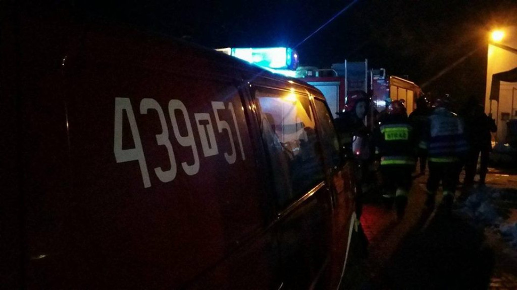 Duże zatrucie czadem w Fałkowie. Przyczyny są ustalane [zdjęcia]