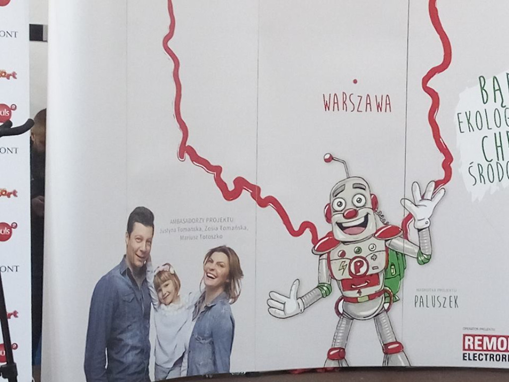 Zbierali z klasą i z gwiazdą w Pomykowie [zdjęcia]