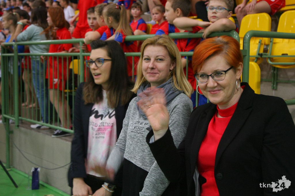 Stadnicka Wola wygrywa jubileuszowy Mikołajkowy Turniej Gier i Zabaw [wideo, zdjęcia]