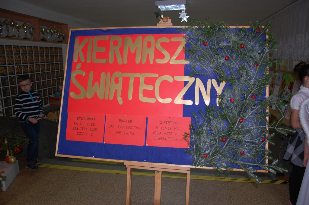 Udany Kiermasz Świąteczny w koneckiej dwójce [zdjęcia]